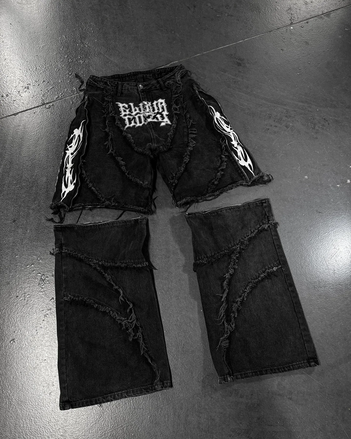 Y2k Patchwork Stripe Embroidery Fur Edge Jeans Fashion America Retro Zipper Splicing Baggy Jeans Punk Men Black Denim Pants 4